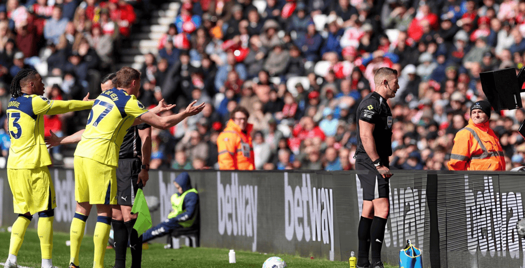 英超冲刺不止争冠，欧冠席位和保级名额同样刺激！