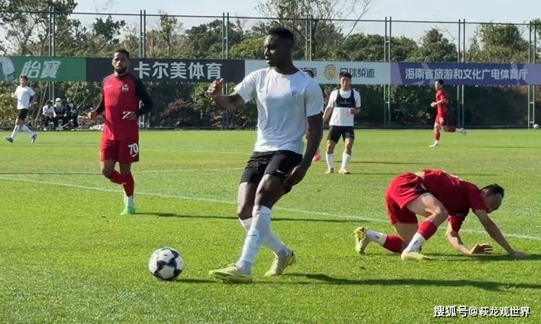 两连败！大连0-1不敌阿联酋保级队！三大外援首发集体哑火，乖乖保级吧