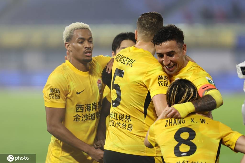 中超-戴维森倒钩林良铭救主 西海岸1-1国安9轮不败